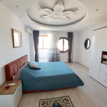 Magnolia Luxury Penthouse Apartment Berat