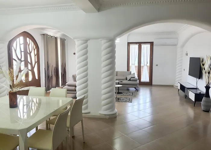 Magnolia Luxury Penthouse Apartment Berat
